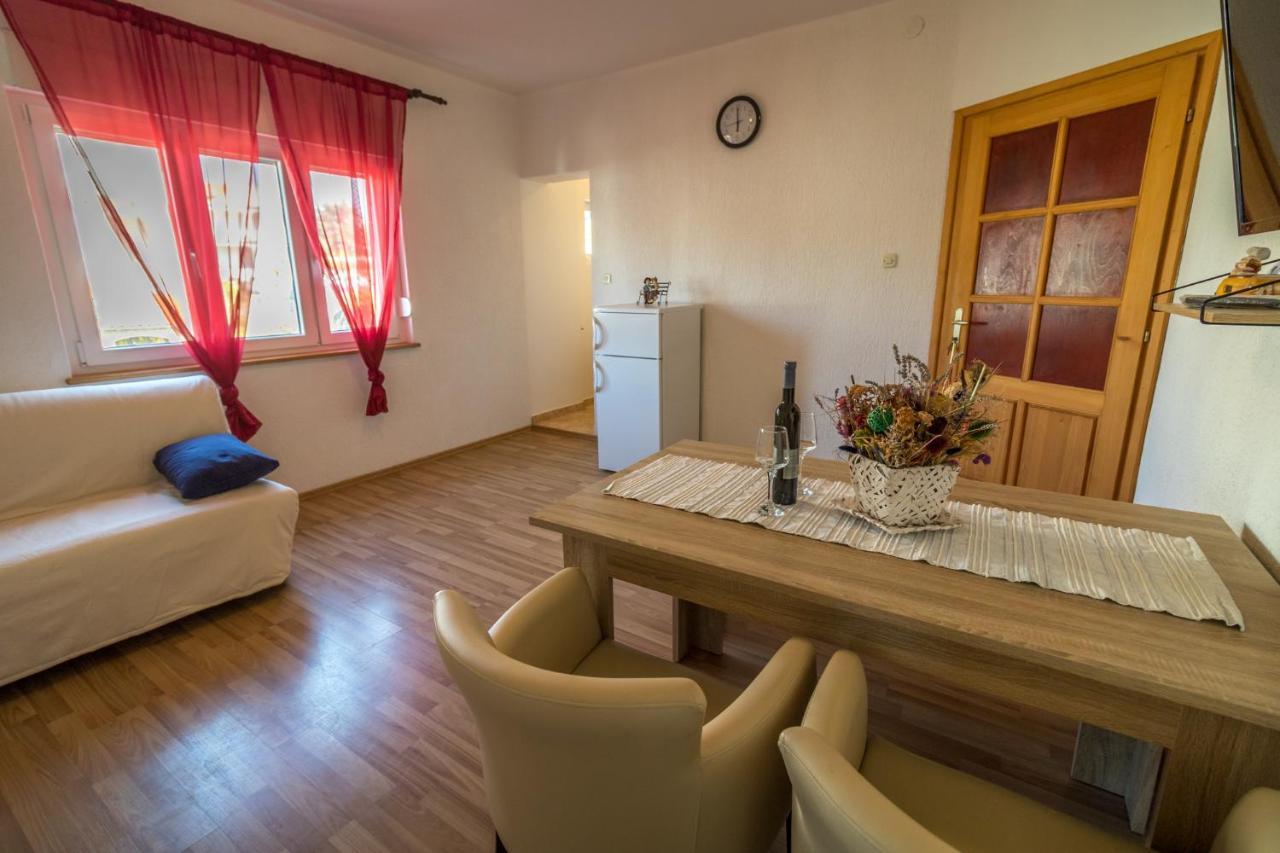 Apartmani Tonkica Супетарска-Драга Экстерьер фото