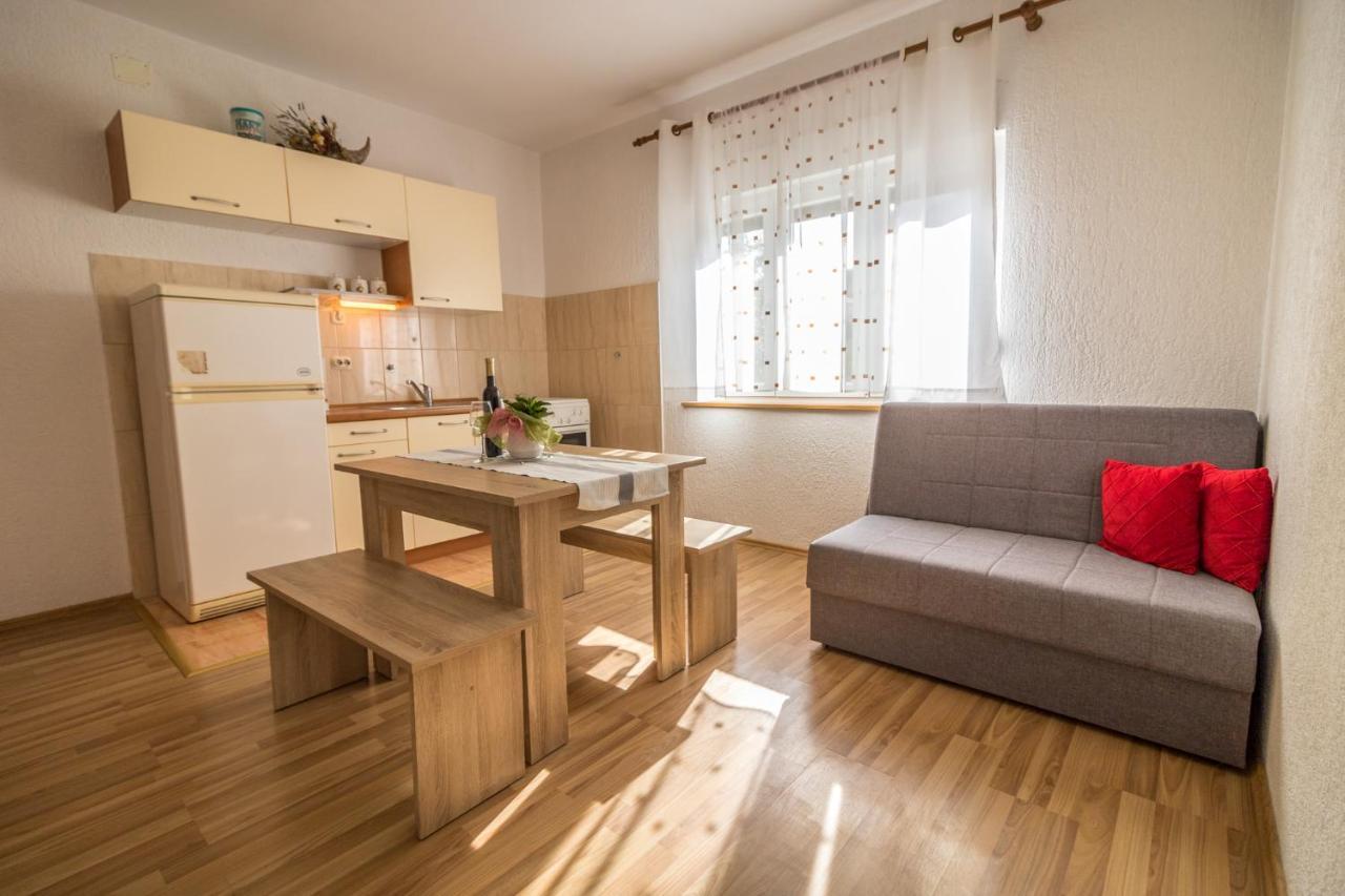 Apartmani Tonkica Супетарска-Драга Экстерьер фото